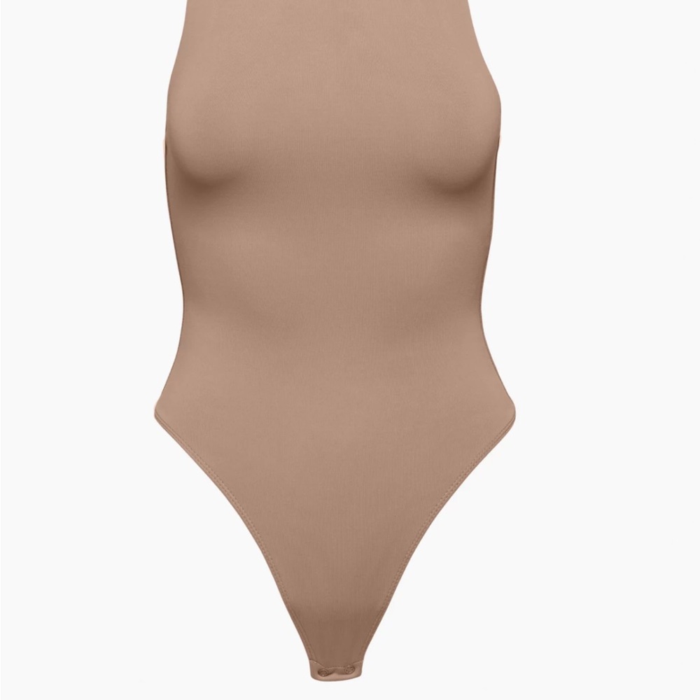 Babaton 90’s Muacle Bodysuit